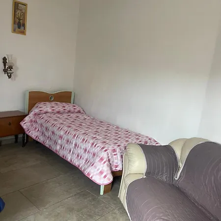 Appartamento Michelle Apartment *